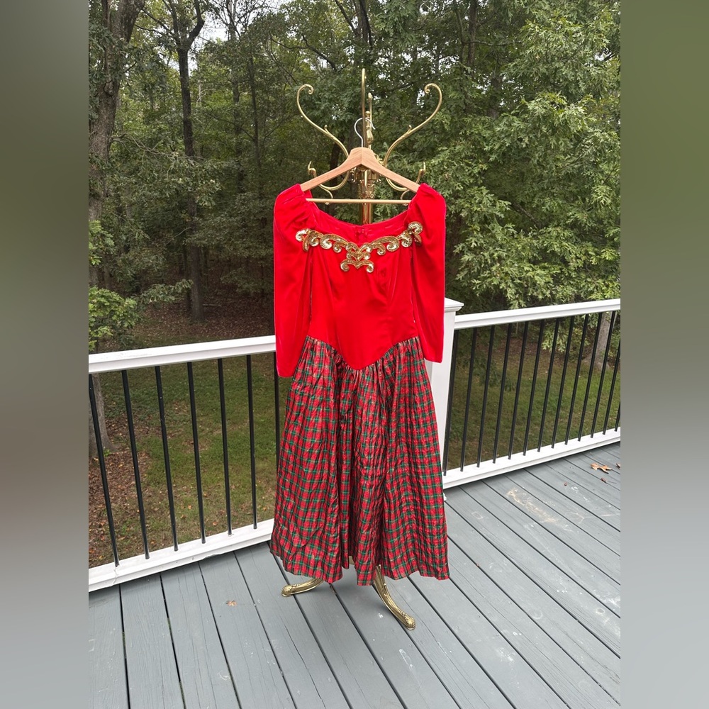 Vintage 1980’s Holiday Party Velvet & Tartan Plaid  A Line Skirt Vintage Size 8 - Picture 5 of 12